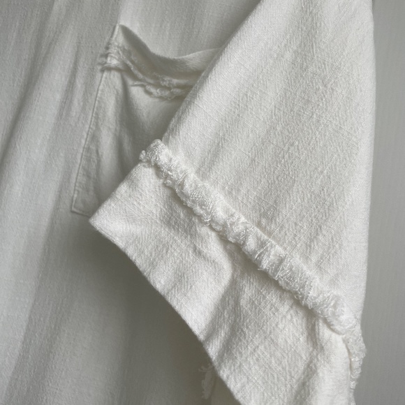 NWOT, White Linen Blend White Birch Relaxed Fit Blouse with Fringem Size Small - Picture 3 of 8